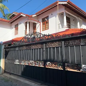  Hostel Ceylon Glory